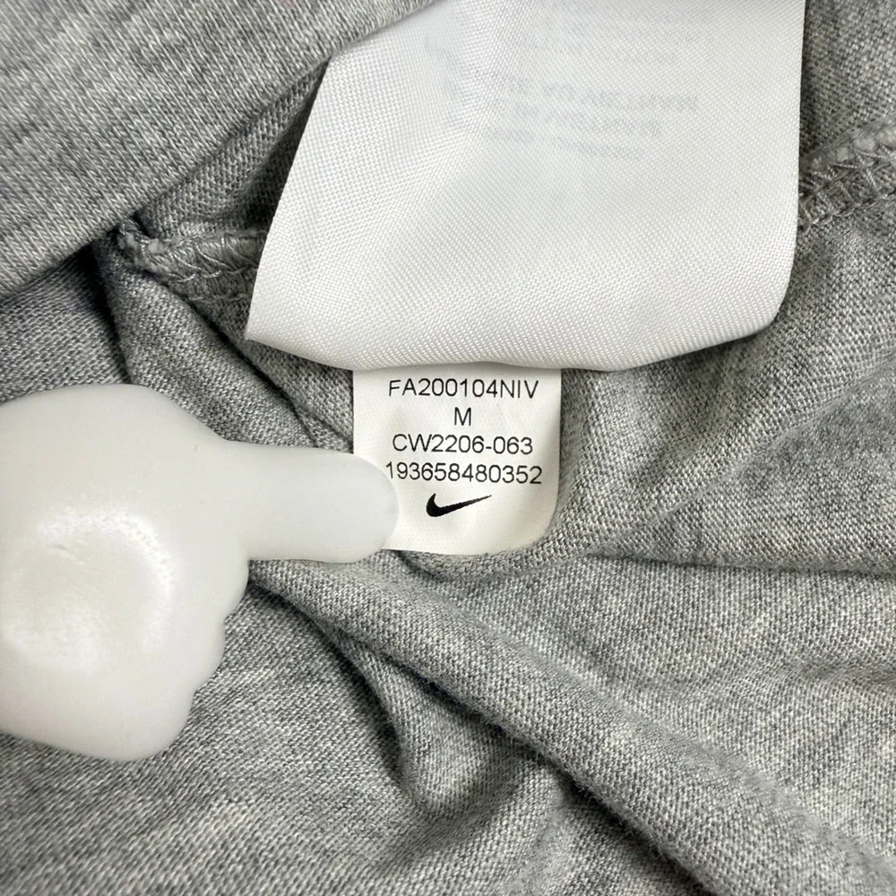 Nike Mens Swoosh Logo Muscle Workout Tank Top Grey Size M